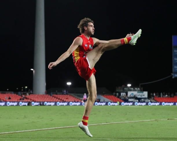 Ben King of the Suns lines up for goal during the 2021 AFL Round 18 match between the Gold Coast Suns and the Western Bulldogs at Metricon Stadium on...