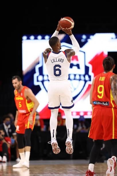 Damian Lillard of the USA Men's National Team shoots the ball against the Spain Men's National Team on July 18, 2021 at Michelob ULTRA Arena in Las...