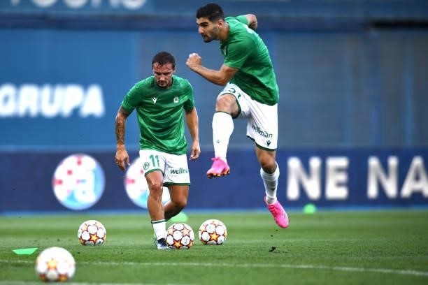 Eric Bautheac of Omonoia warms up before the UEFA Champions League Second Qualifying Round match between GNK Dinamo Zagreb and Omonoia at Stadion...