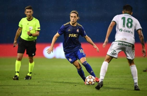 Lovro Majer of Dinamo Zagreb controls the ball during the UEFA Champions League Second Qualifying Round match between GNK Dinamo Zagreb and Omonoia...