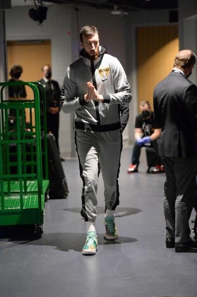 Frank Kaminsky of the Phoenix Suns walks on to the court before the game against the Milwaukee Bucks during Game Six of the 2021 NBA Finals on July...