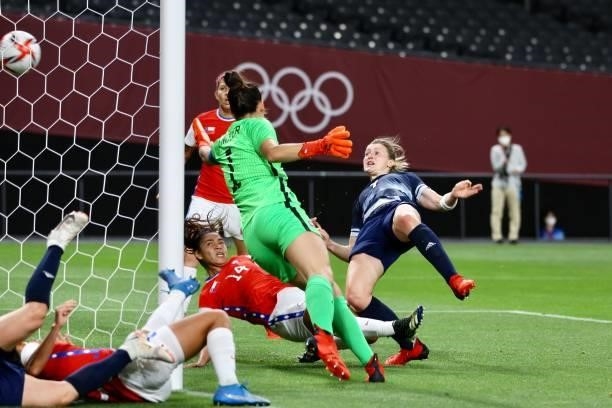 Ellen of Team Great Britain score first goal during the Women's First Round Group E match between Great Britain and Chile during the Tokyo 2020...