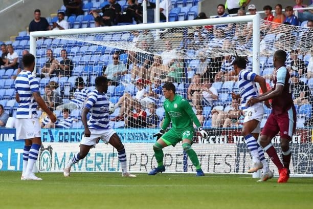 Issa Diop of West Ham United scores the opening goal during the pre-season friendly between Reading and West Ham United at Madejski Stadium on July...