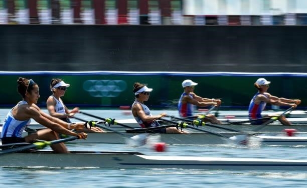Tokyo , Japan - 24 July 2021; Emily Craig, second from left, and Imogen Grant, third from right, of Great Britan in action during the heats of the...