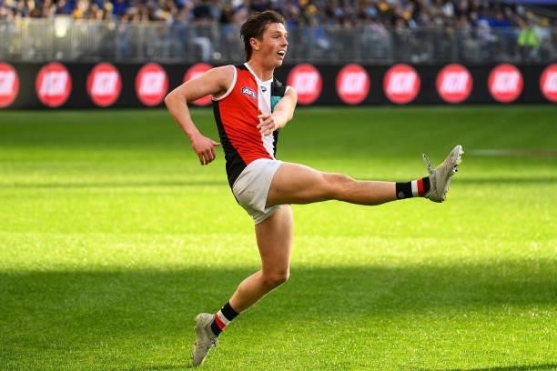 Leo Connolly of the Saints kicks the ball during the 2021 AFL Round 19 match between the West Coast Eagles and the St Kilda Saints at Optus Stadium...