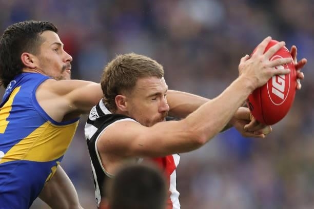 Dean Kent of the Saints marks the ball during the 2021 AFL Round 19 match between the West Coast Eagles and the St Kilda Saints at Optus Stadium on...
