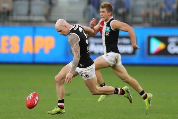 Zak Jones of the Saints runs with the ball during the 2021 AFL Round 19 match between the West Coast Eagles and the St Kilda Saints at Optus Stadium...