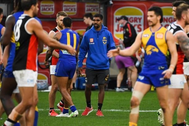 Liam Ryan of the Eagles ends the game with an injury during the 2021 AFL Round 19 match between the West Coast Eagles and the St Kilda Saints at...