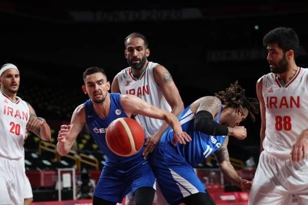 Czech Republic's Tomas Satoransky runs for the ball in the men's preliminary round group A basketball match between Iran and Czech Republic during...