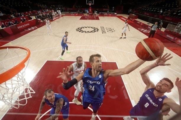 Czech Republic's Jan Vesely goes to the basket in the men's preliminary round group A basketball match between Iran and Czech Republic during the...