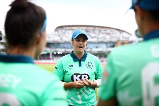 Dane van Niekerk of the Oval Invincibles speaks to her team during the Hundred match between London Spirit Women and Oval Invincibles Women at Lord's...