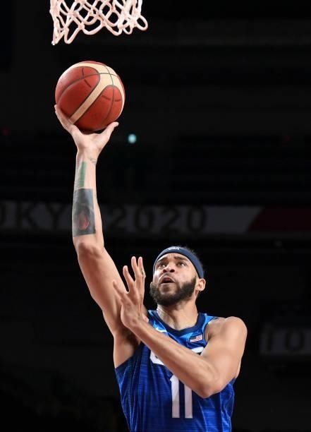 S Javale Mc Gee goes for the basket during the men's preliminary round group A basketball match between France and USA during the Tokyo 2020 Olympic...