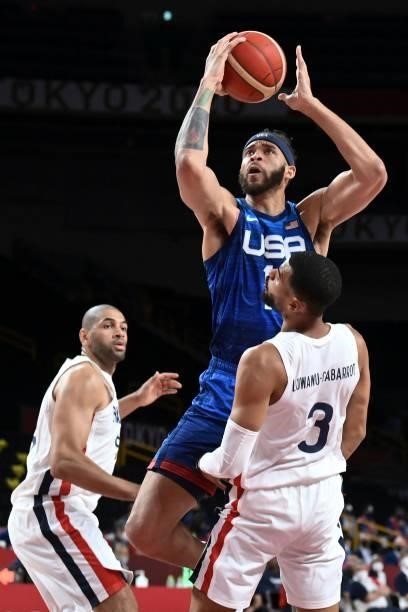 S Javale Mc Gee goes for the basket past France's Timothe Luwawu Kongbo during the men's preliminary round group A basketball match between France...