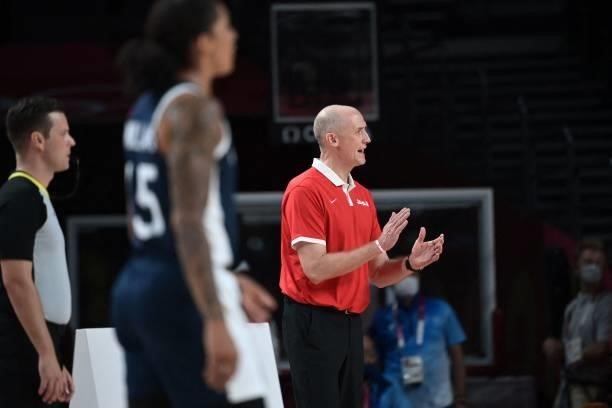 Japan's team coach Thomas Wayne Hovasse gestures to his players in the women's preliminary round group B basketball match between France and Japan...