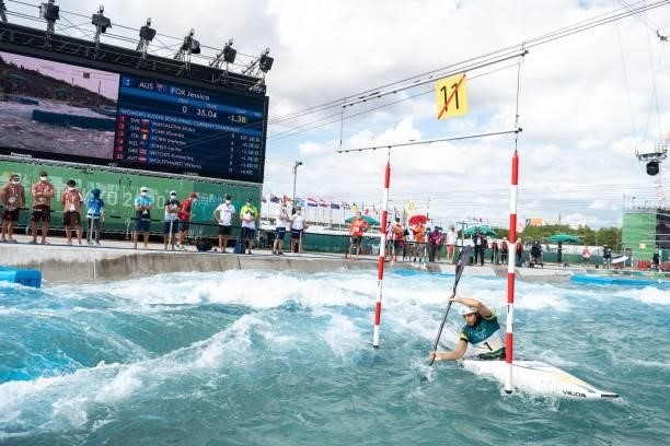 Australia's Jessica Fox competes in the women's kayak semi-final during the Tokyo 2020 Olympic Games at Kasai Canoe Slalom Centre in Tokyo on July...