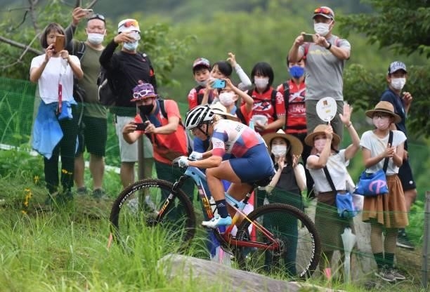 Britain's Evie Richards rides during the cycling mountain bike women's cross-country event during the Tokyo 2020 Olympic Games at the Izu MTB Course...