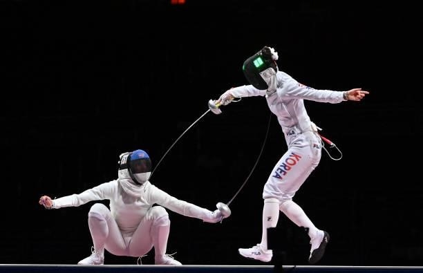 Estonia's Katrina Lehis compete against South Korea's Choi Injeong in the womens team epee gold medal bout during the Tokyo 2020 Olympic Games at the...