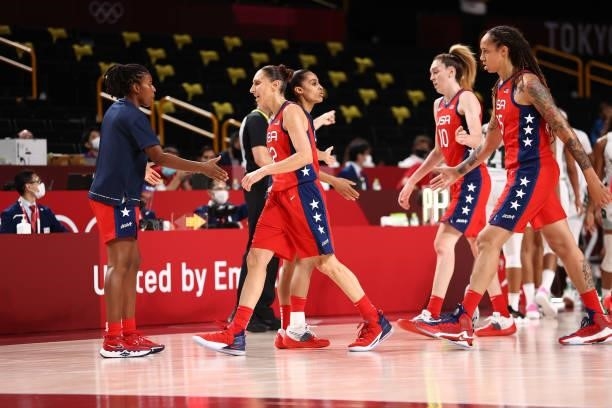 Ariel Atkins of the USA Basketball Womens National Team high fives teammates during the game against the Nigeria Women's National Team during the...