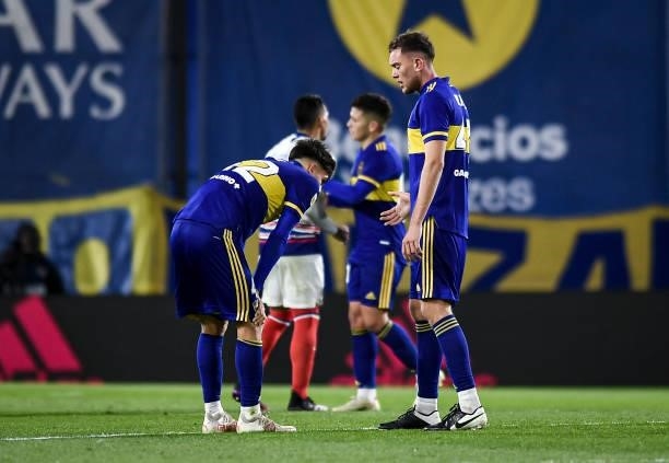 Players of Boca Juniors react after losing a match between Boca Juniors and San Lorenzo as part of Torneo Liga Profesional 2021 at Estadio Alberto J....