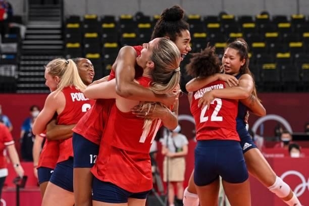 S players celebrate their victory in the women's preliminary round pool B volleyball match between USA and Turkey during the Tokyo 2020 Olympic Games...