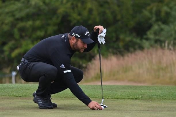 Jordan Smith of England lines up a putt during the first round of The ISPS HANDA World Invitational at Galgorm Spa & Golf Resort on July 29, 2021 in...