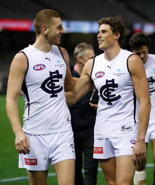 Liam Jones and Charlie Curnow of the Blues celebrate during the 2021 AFL Round 20 match between the St Kilda Saints and the Carlton Blues at Marvel...