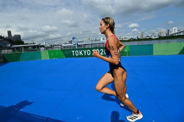 Cassandre BEAUGRAND of France during the Triathlon Mixed Relay at Odaiba Marine Park on July 31, 2021 in Tokyo, Japan.