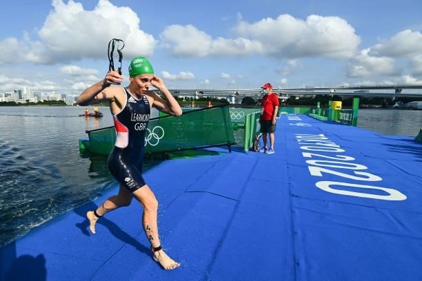 Jessica LEARMONTH of Great Britain during the Triathlon Mixed Relay at Odaiba Marine Park on July 31, 2021 in Tokyo, Japan.