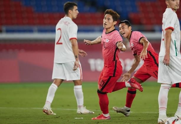 Dong-Kyeong Lee of South Korea celebrates after scoring his team's second goal during the Men's Quarter Final match between Republic Of Korea and...