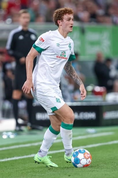 Josh Sargent of SV Werder Bremen controls the Ball during the Second Bundesliga match between Fortuna Duesseldorf and SV Werder Bremen at Merkur...