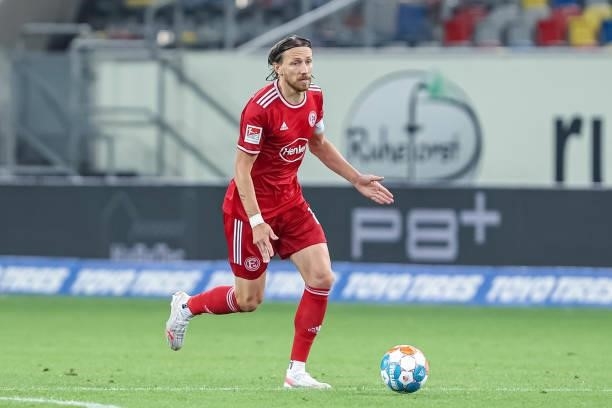 Adam Bodzek of Fortuna Duesseldorf controls the Ball during the Second Bundesliga match between Fortuna Duesseldorf and SV Werder Bremen at Merkur...