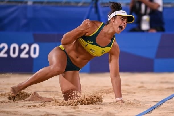 Australia's Mariafe Artacho del Solar reacts in their women's beach volleyball round of 16 match between Australia and China during the Tokyo 2020...