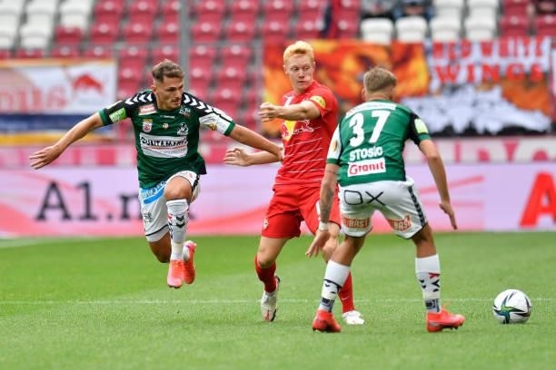 Murat Satin of Ried, Nicolas Seiwald of Salzburg and Nikola Stosic of Ried during the Admiral Bundesliga match between FC Red Bull Salzburg and SV...