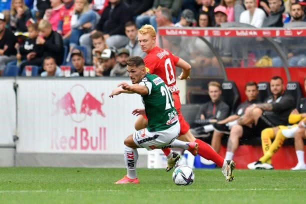 Murat Satin of Ried and Nicolas Seiwald of Salzburg during the Admiral Bundesliga match between FC Red Bull Salzburg and SV Guntamatic Ried at Red...