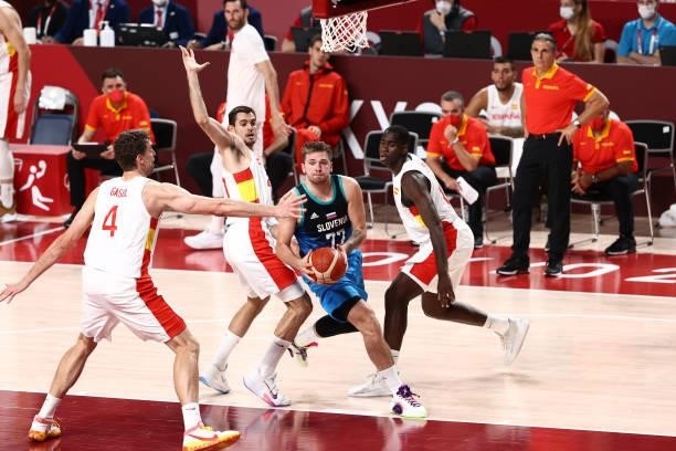 Luka Doncic of the Slovenia Men's National Team drives to the basket against the Spain Men's National Team during the 2020 Tokyo Olympics on August...