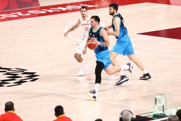 Luka Doncic of the Slovenia Men's National Team drives to the basket against the Spain Men's National Team during the 2020 Tokyo Olympics on August...