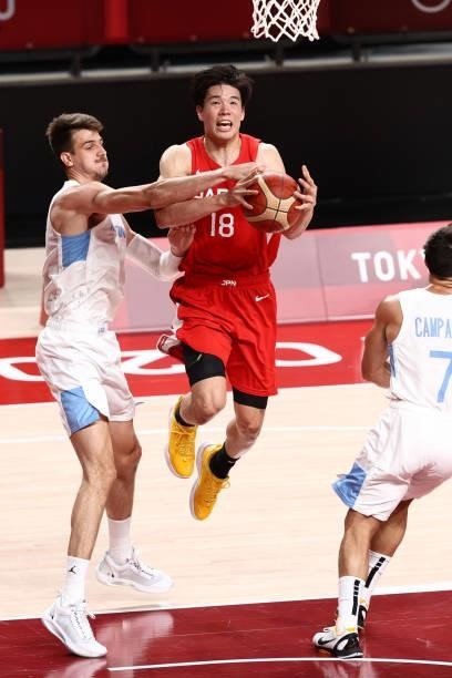 Yudai Baba of Team Japan drives to the basket against Argentina at Saitama Super Arena during the 2020 Tokyo Olympics on August 1, 2021 in Saitama,...