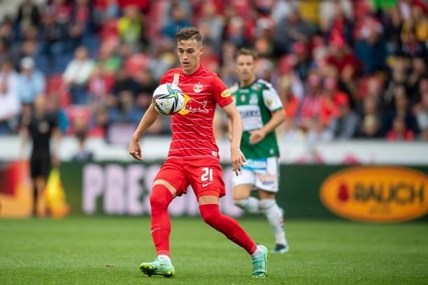 Luka Sucic of FC Red Bull Salzburg during the Admiral Bundesliga match between FC Red Bull Salzburg and SV Ried at on August 1, 2021 in Salzburg,...