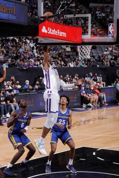 Louis King shoots the ball against the Golden State Warriors during the 2021 California Classic Summer League on August 3, 2021 at Golden 1 Center in...