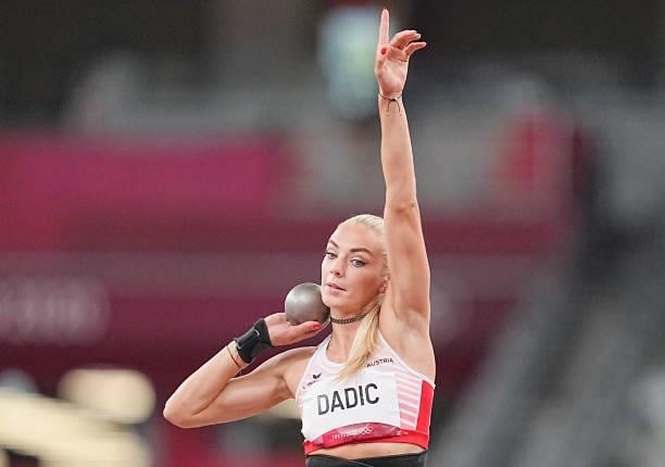 August 2021, Japan, Tokio: Athletics: Olympics, shot put, heptathlon, women, at the Olympic Stadium. Ivona Dadic from Austria in action. Photo:...