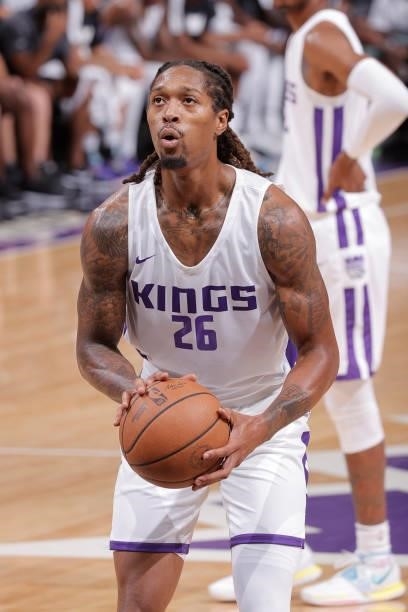 Emanuel Terry of the Sacramento Kings shoots the ball against the Golden State Warriors during the 2021 California Classic Summer League on August 3,...