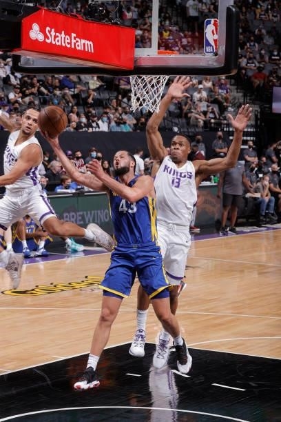 Jordan Schakel of the Golden State Warriors shoots the ball against the Sacramento Kings during the 2021 California Classic Summer League on August...