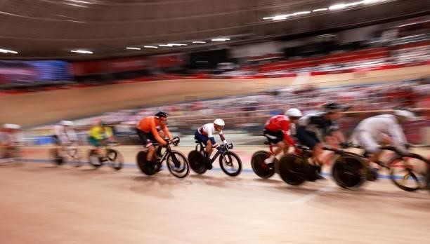 Britain's Matthew Walls competes in the men's track cycling omnium points race during the Tokyo 2020 Olympic Games at Izu Velodrome in Izu, Japan, on...