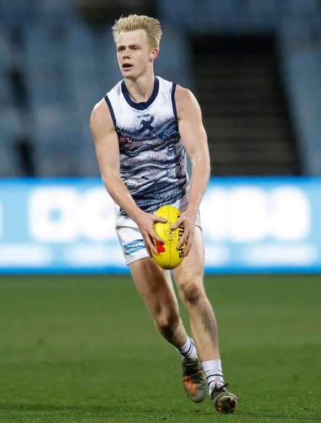 Zach Guthrie of the Cats in action during the 2021 AFL Round 21 match between the Geelong Cats and the GWS Giants at GMHBA Stadium on August 6, 2021...
