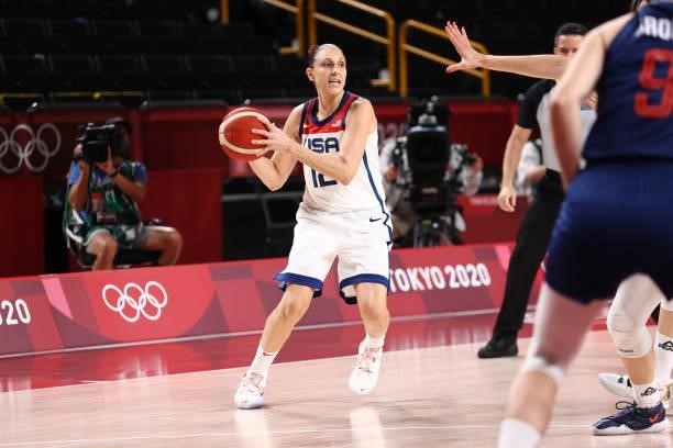 Diana Taurasi of the USA Women's National Team handles the ball during the game against the Serbia Women's National Team during semifinals of the...