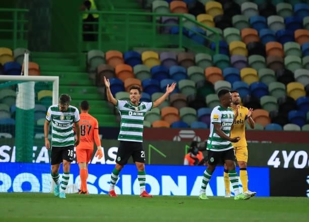 Pedro Goncalves of Sporting CP celebrate after scoring a goal during the Liga Bwin match between Sporting CP and FC Vizela at Estadio Jose Alvalade...