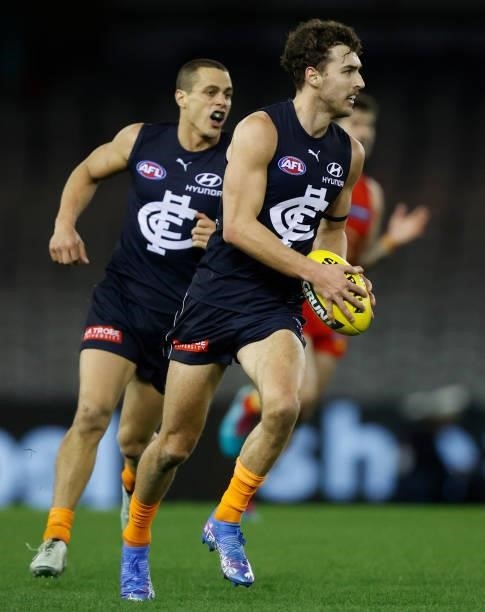 Tom Williamson of the Blues in action during the 2021 AFL Round 21 match between the Carlton Blues and the Gold Coast Suns at Marvel Stadium on...