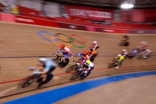 France's Donavan Grondin and France's Benjamin Thomas in action in the men's track cycling madison final during the Tokyo 2020 Olympic Games at Izu...