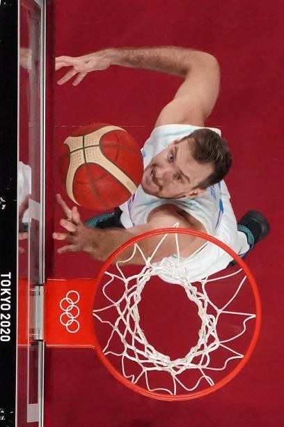 Slovenia's Zoran Dragic goes to the basket in the men's bronze medal basketball match between Slovenia and Australia during the Tokyo 2020 Olympic...