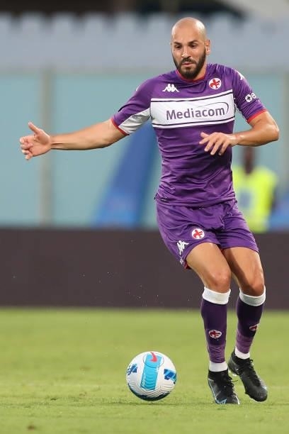 Riccardo Saponara of ACF Fiorentina in action during the Pre-Season Friendly match between ACF Fiorentina v Espanyol at Artemio Franchi on August 7,...